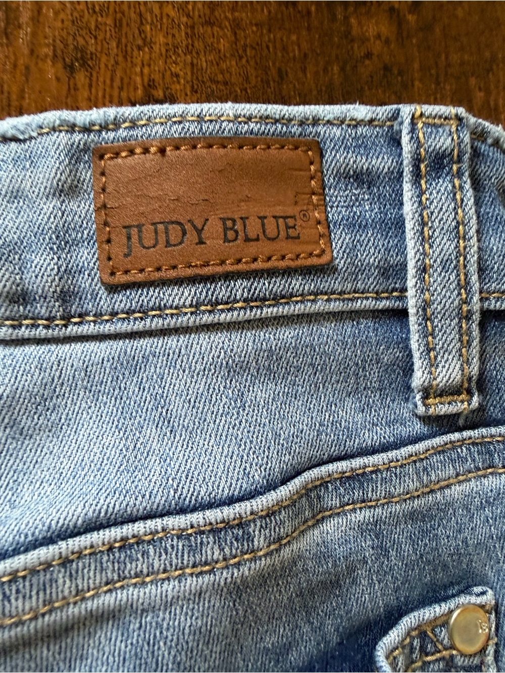 Judy Blue Women’s Size 5/27 Skinny Fit Capri Jeans Distressed Raw Hem Light Wash - Picture 10 of 16
